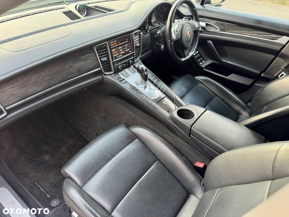Porsche Panamera 4S PDK - 8