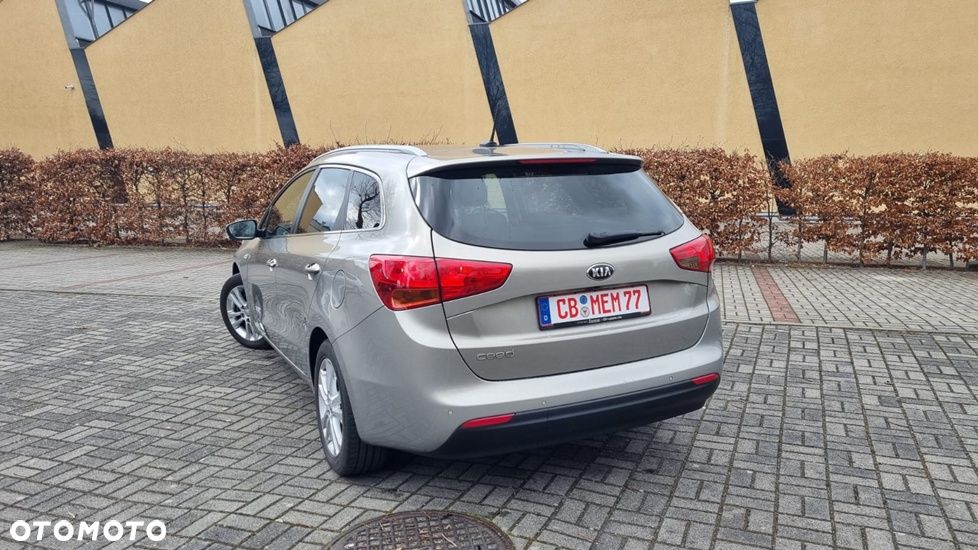 Kia Ceed 1.6 GDI Spirit - 9