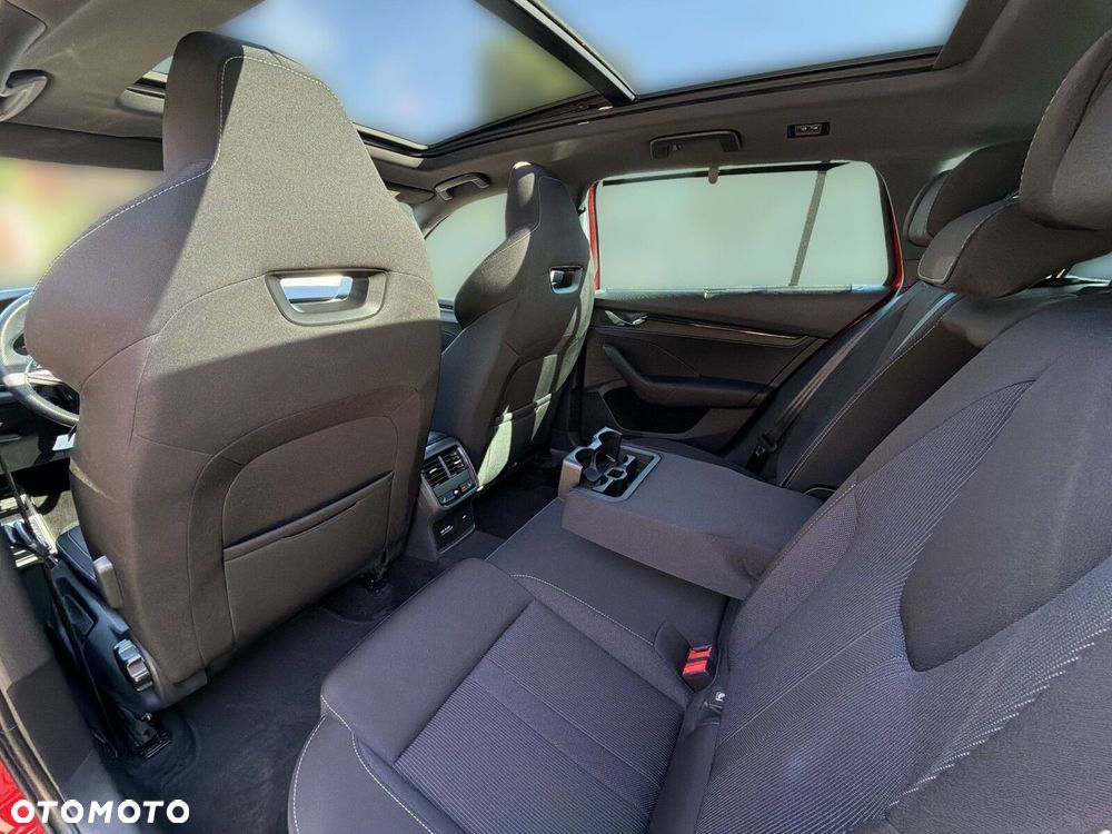 Skoda Octavia 2.0 TDI Sportline DSG - 36