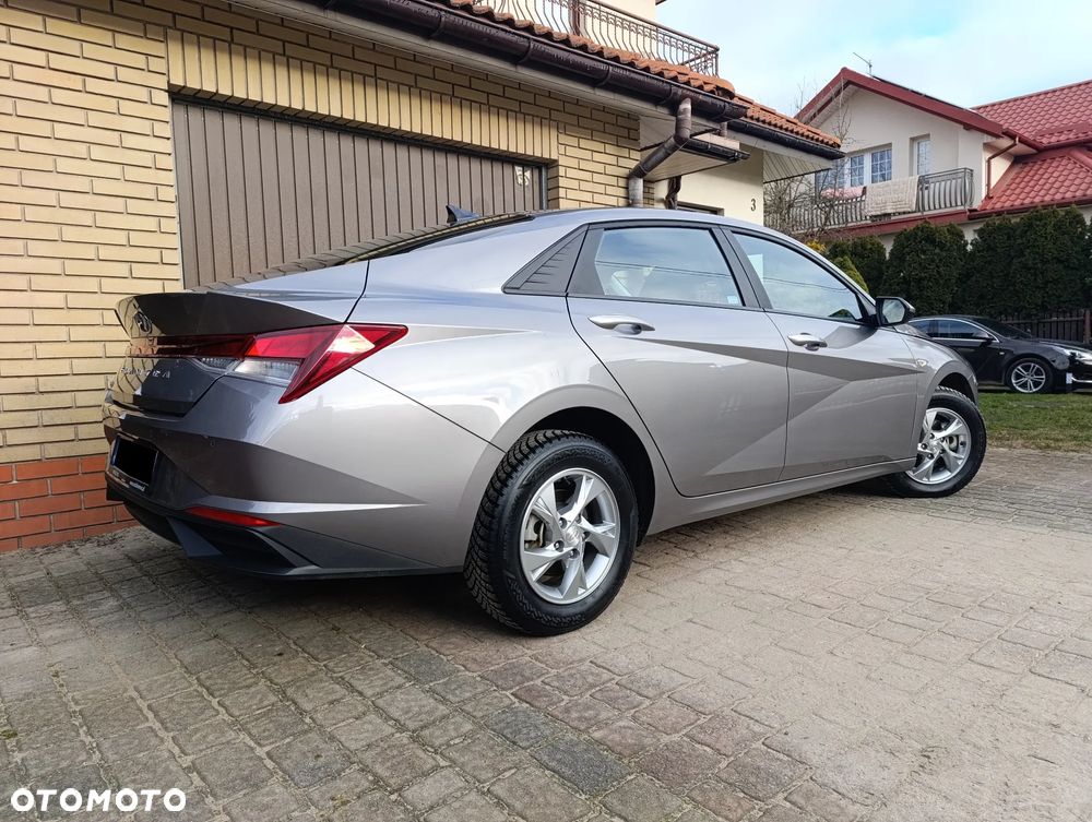 Hyundai Elantra 1.6 Modern - 9