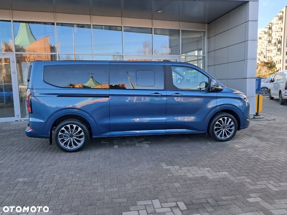 Ford Tourneo Custom - 5
