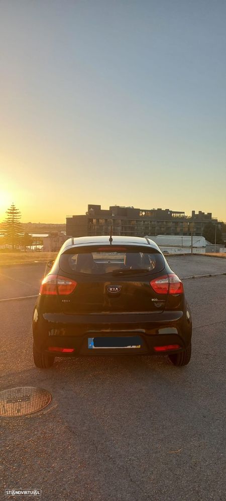 Kia Rio - 2