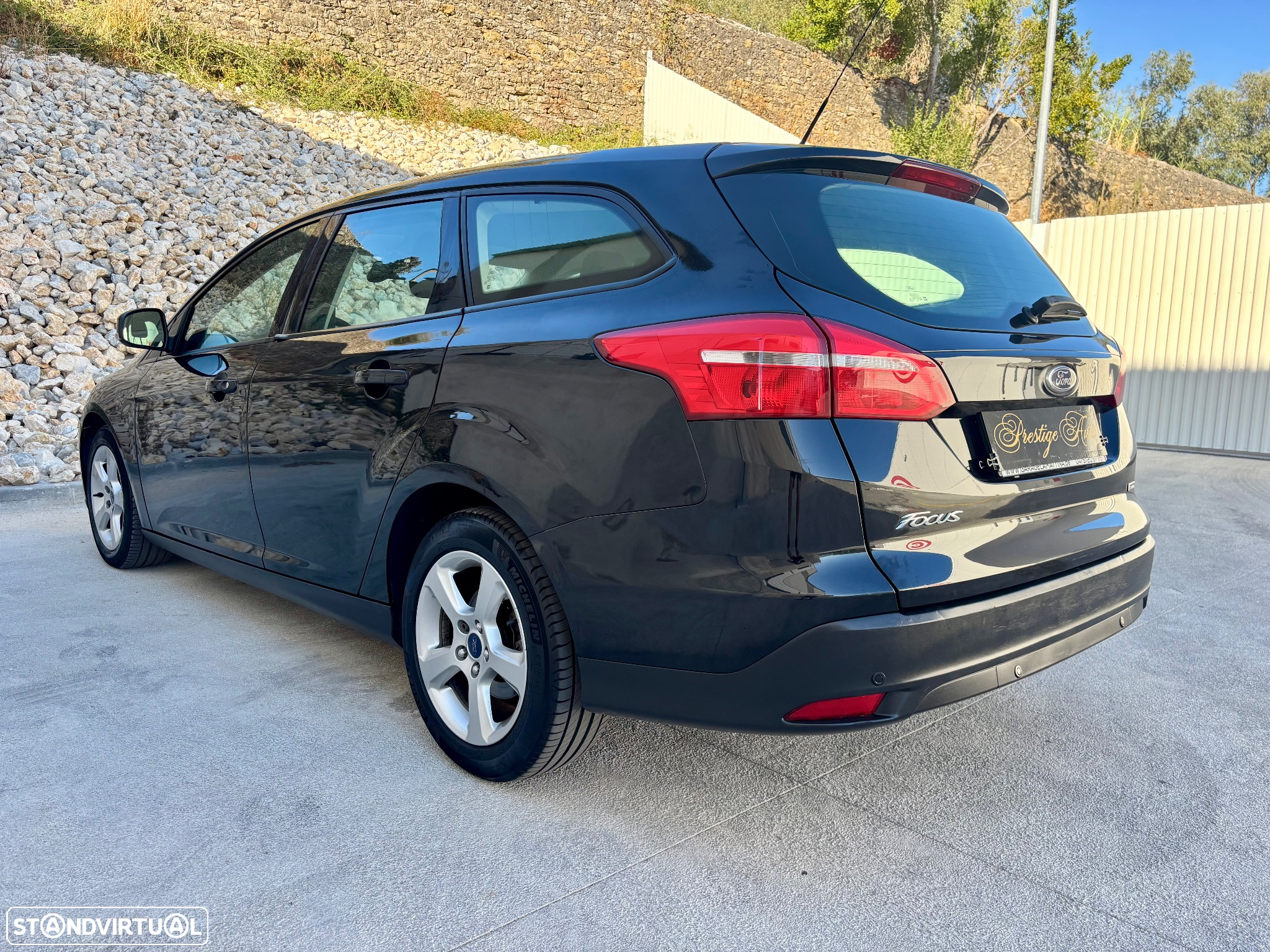 Ford Focus SW 1.0 SCTi Titanium - 19
