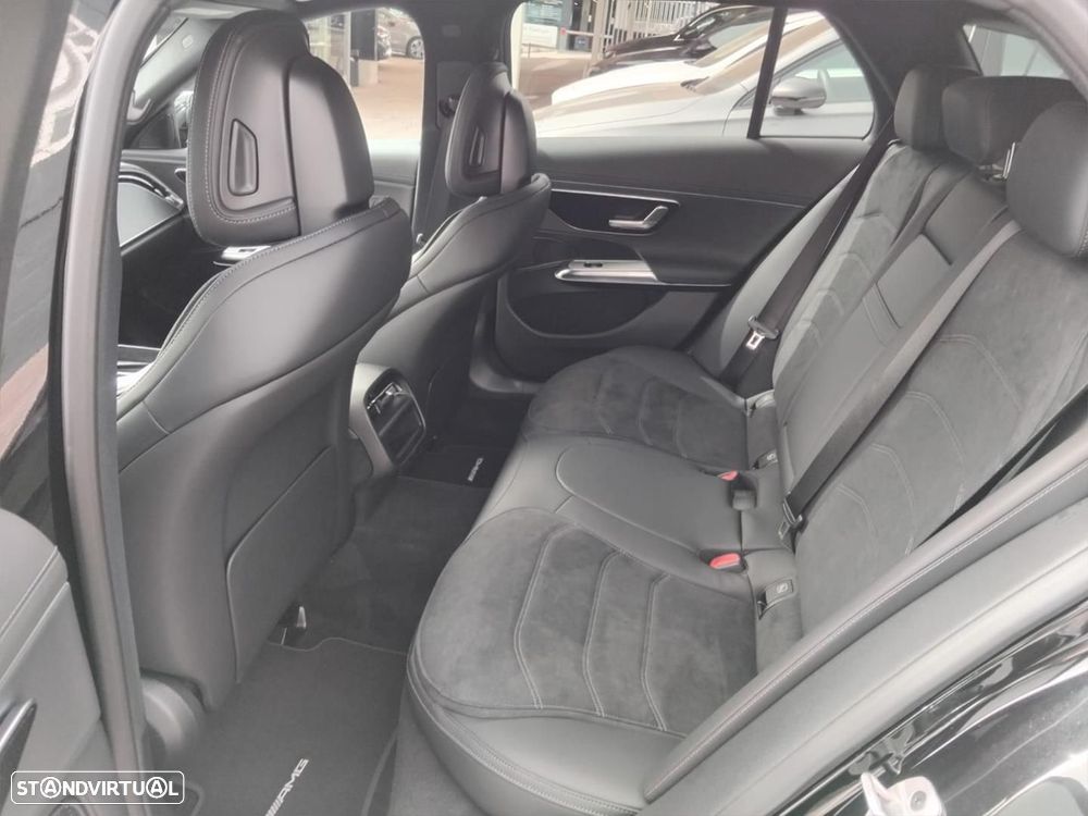 Mercedes-Benz E 300 de AMG Line - 12