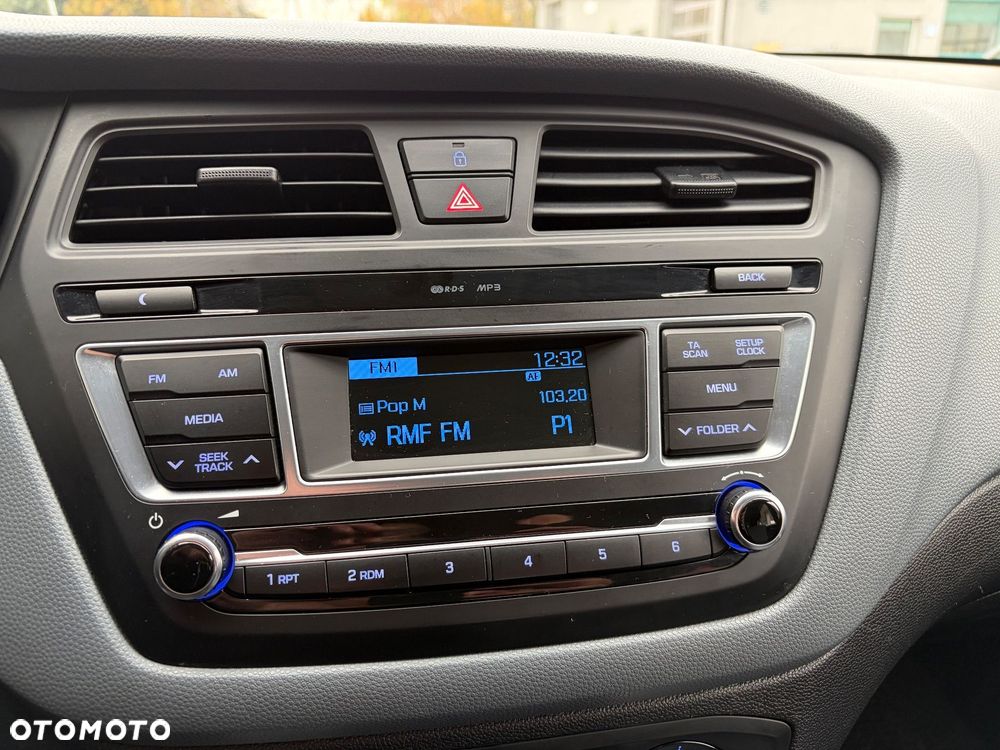 Hyundai i20 1.2 Select - 17