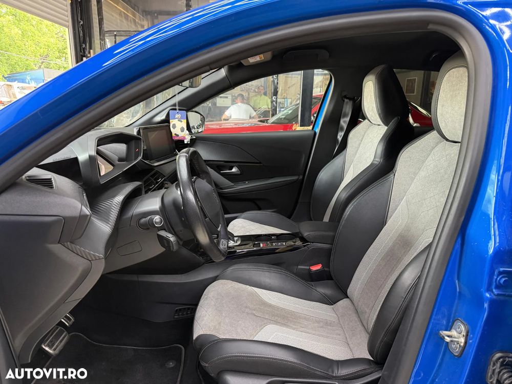 Peugeot 208 e-208 GT-Line - 19