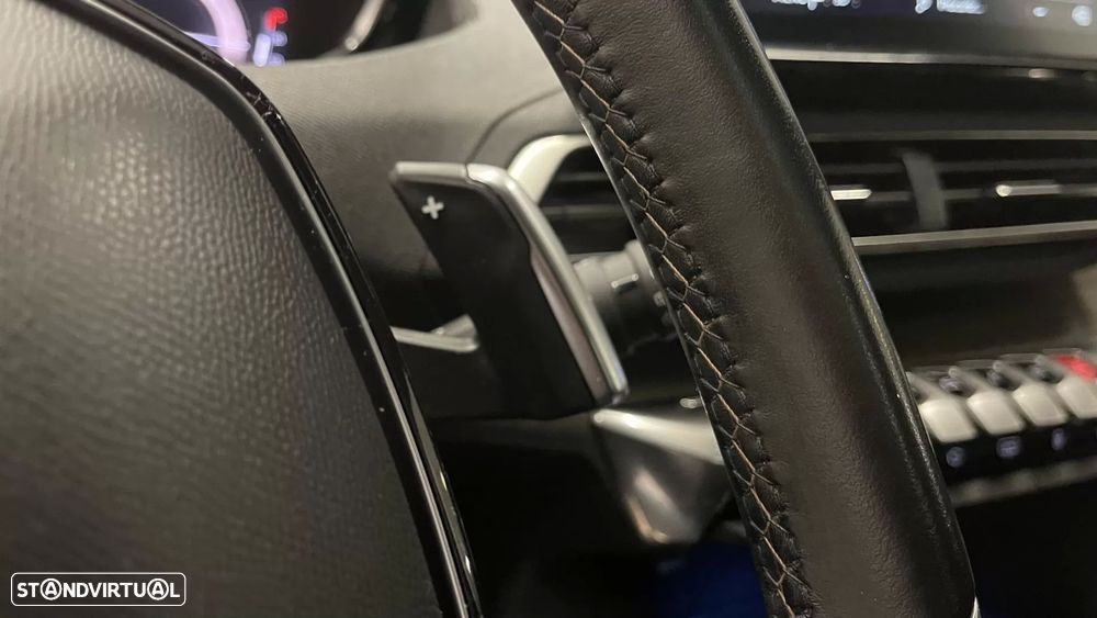 Peugeot 5008 1.5 BlueHDi GT Pack EAT8 - 38