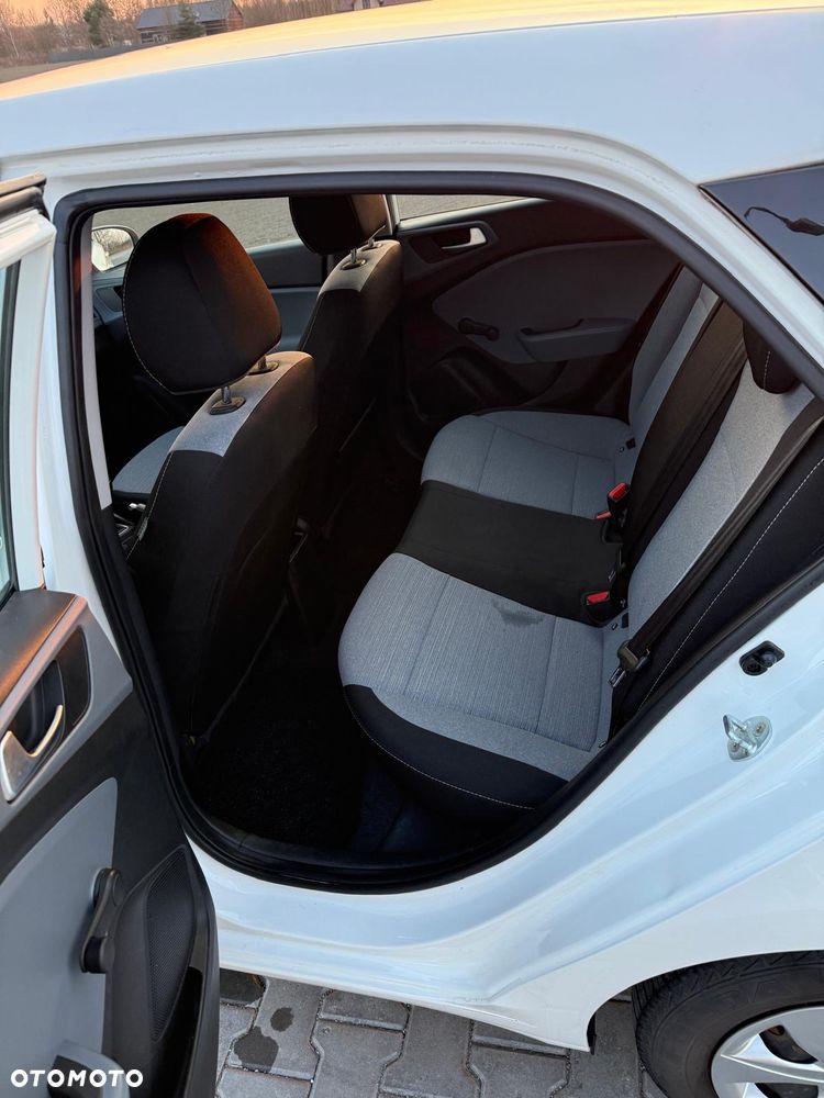 Hyundai i20 1.2 Select - 28