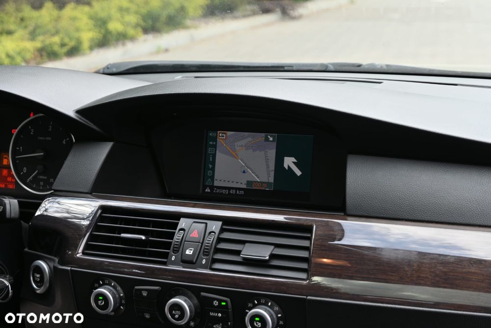 BMW Seria 5 530d Edition Sport - 24