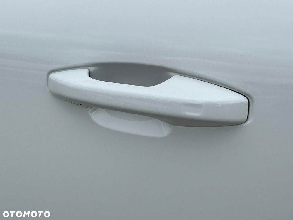 Volvo XC 40 T3 Momentum - 36
