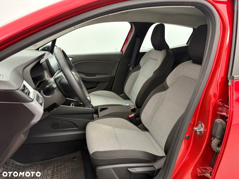 Renault Clio - 8