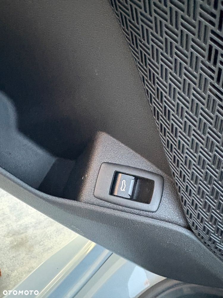 BMW iX2 xDrive30 66.5kWh M Sport Edition - 23