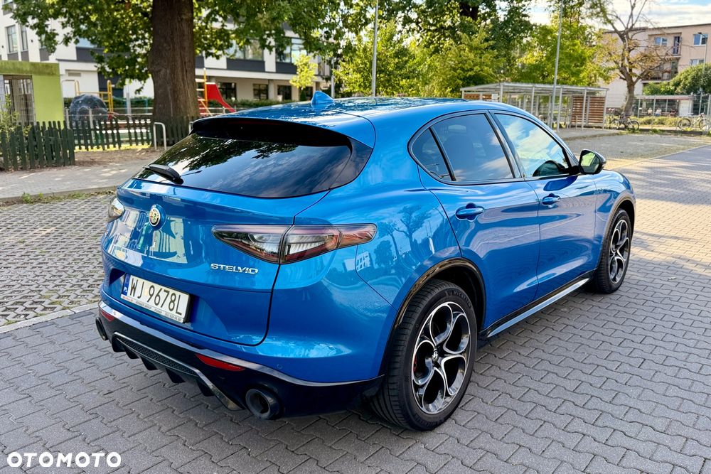 Alfa Romeo Stelvio 2.0 Turbo Veloce Q4 - 4