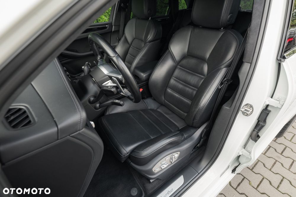 Porsche Macan - 15