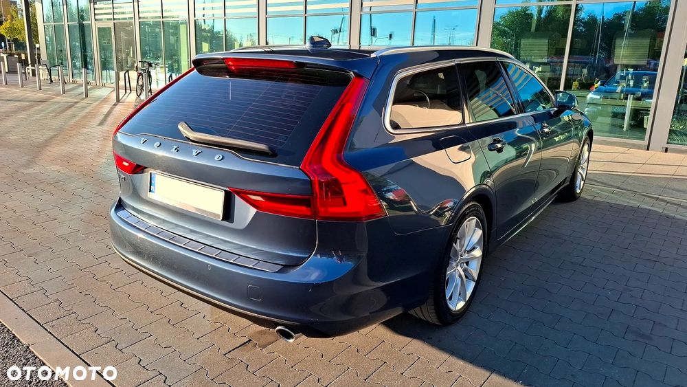 Volvo V90 D3 Momentum - 9