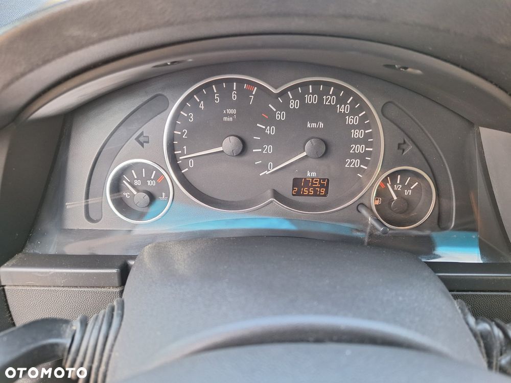 Opel Meriva 1.6 16V Essentia - 12