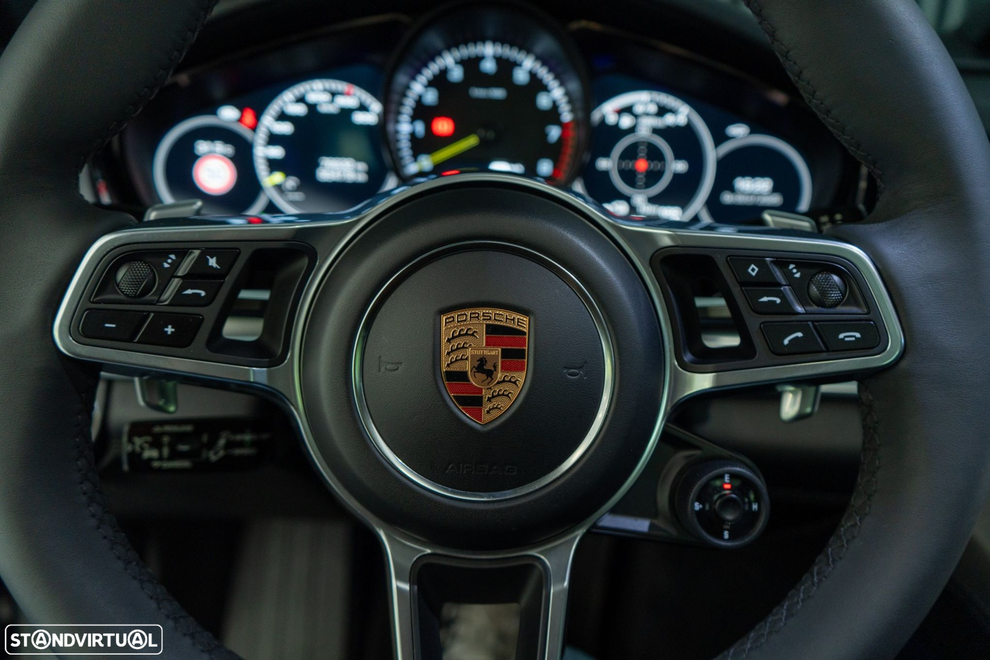 Porsche Panamera 4 E-Hybrid - 19
