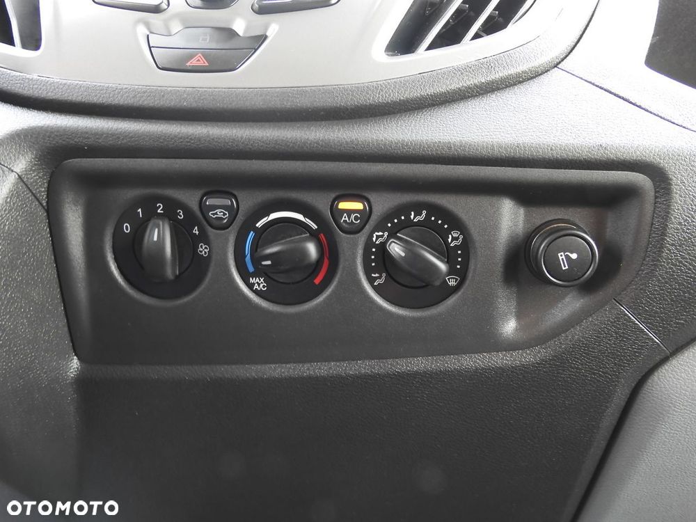 Ford TRANSIT  KONTENER WINDA 8 PALET TEMPOMAT LEDY BLIŹNIACZE KOŁA KLIMATYZACJA  170KM - 37