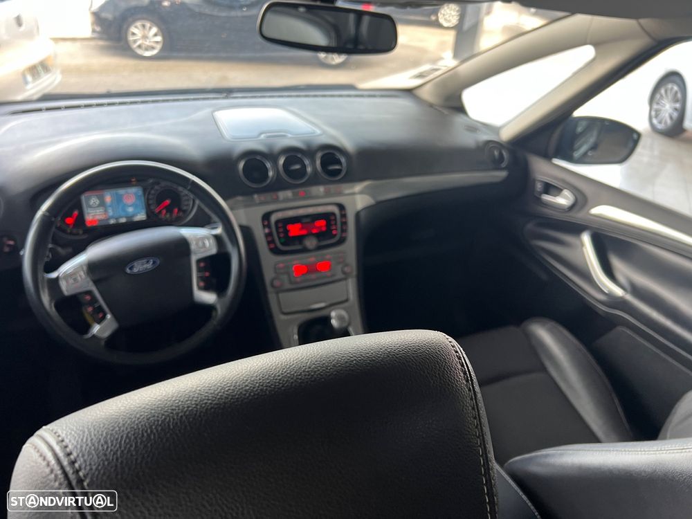 Ford S-Max 1.8 TDCi Titanium 7L - 20