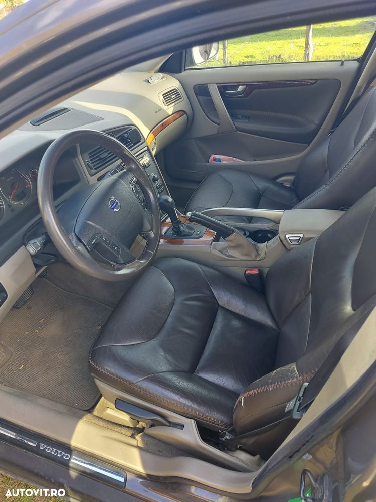 Volvo XC 70 2.4D AWD Aut. Kinetic - 3