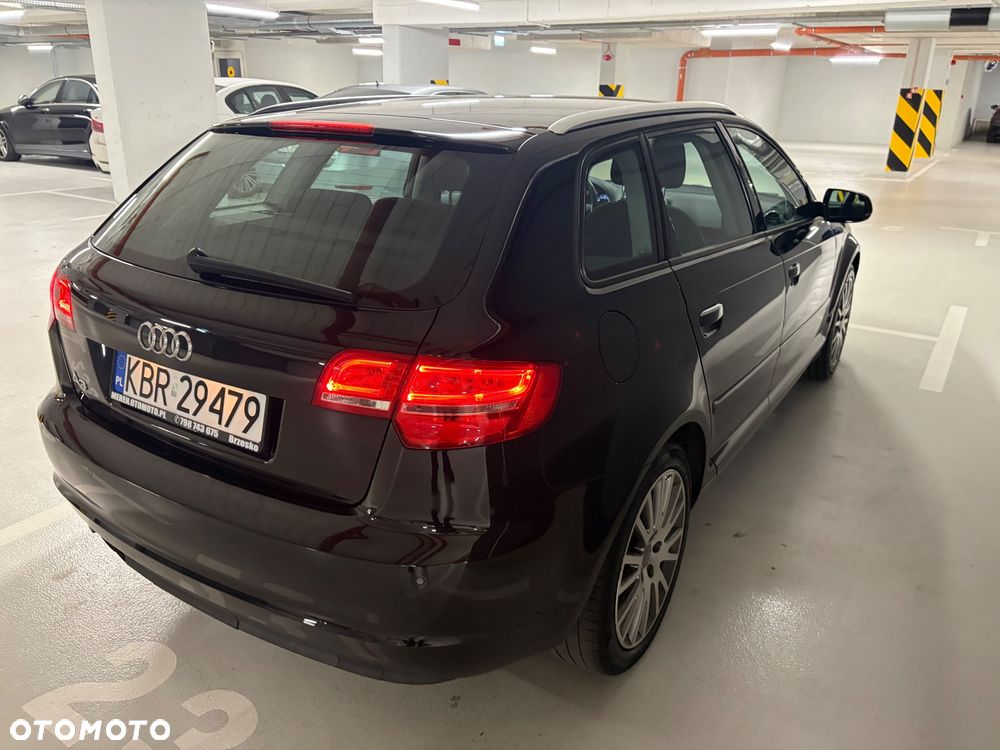 Audi A3 Sportback 2011 photo 3