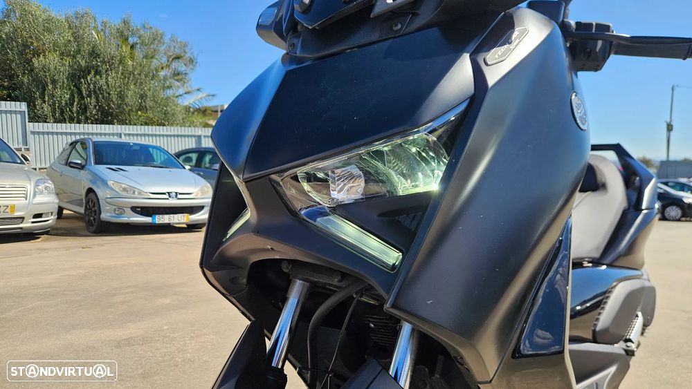 Yamaha X-Max Tech max - 11