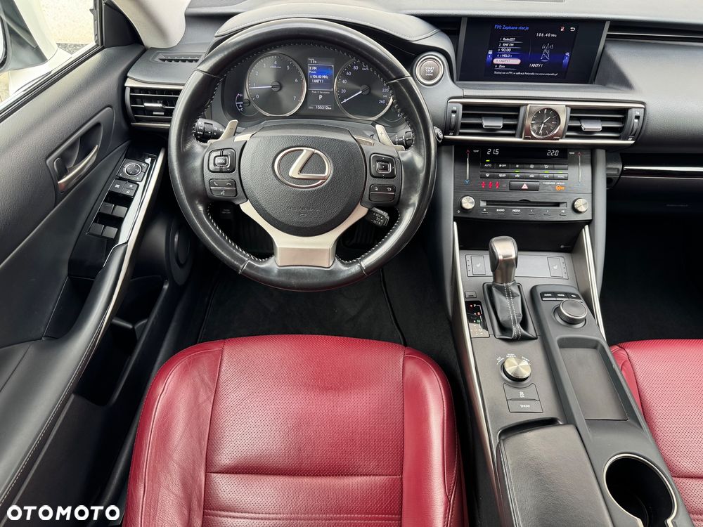 Lexus IS 200t / 300 Elegance - 14