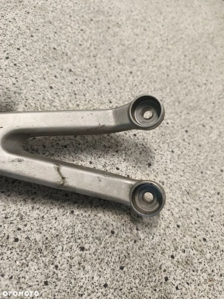 Set prawy tył, podnożek pasażera Honda CBR 900RR CBR900 RR CBR900RR CBR 900 RR - 2