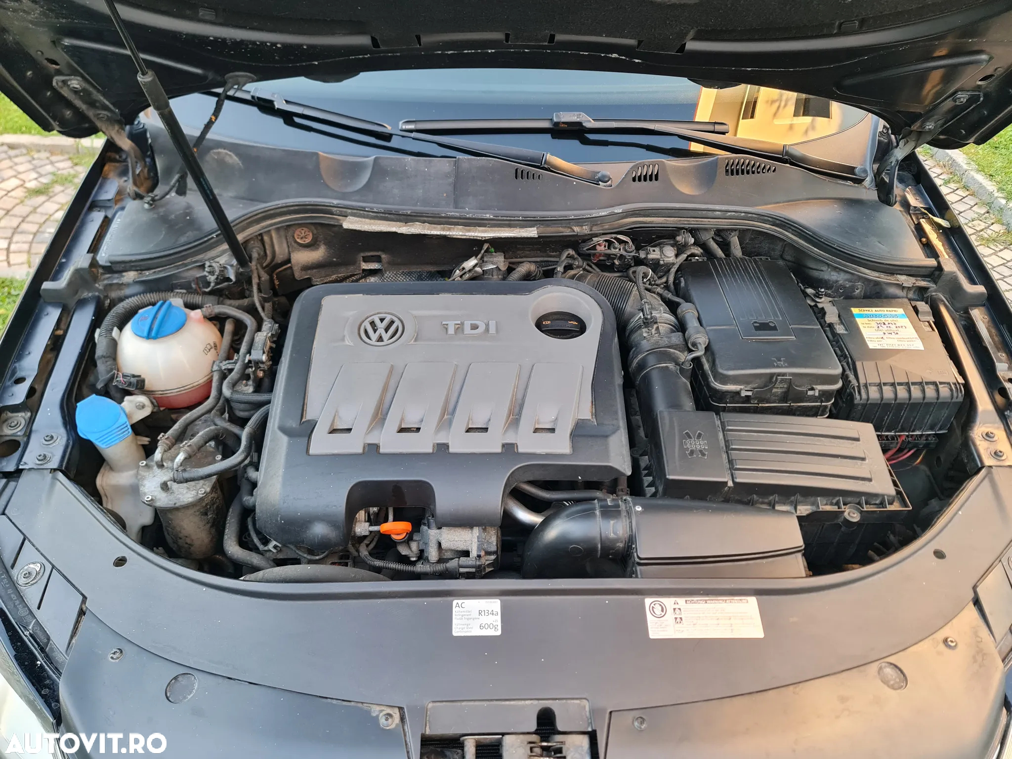 Volkswagen Passat 2.0 Blue TDI SCR Comfortline - 9