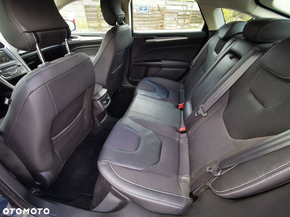 Ford Mondeo 2.0 TDCi Allrad Titanium - 12