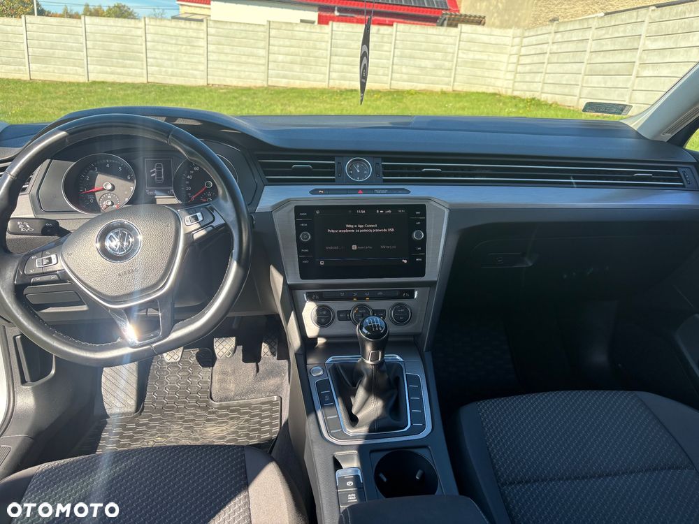 Volkswagen Passat 1.4 TSI BMT Comfortline - 18
