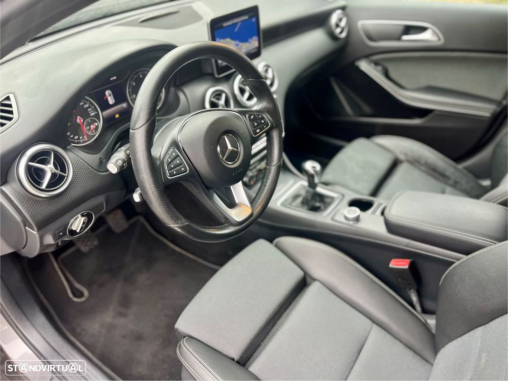 Mercedes-Benz A 180 CDi BE AMG Line - 15