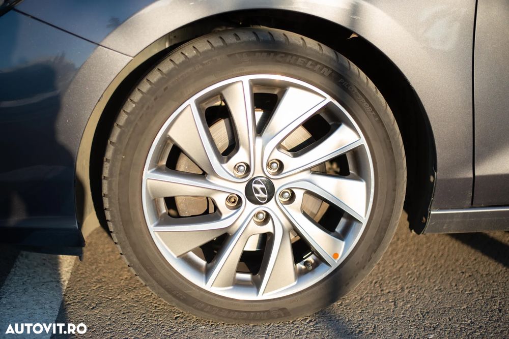 Hyundai i30 1.4 T-GDi 140CP 5DR 7DCT Exclusive - 10