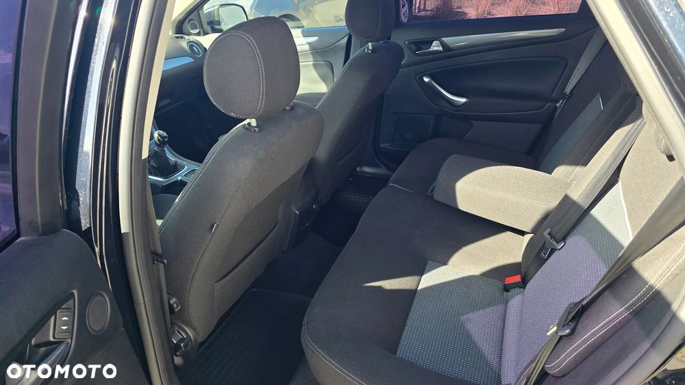 Ford Mondeo 1.6 Ti-VCT Trend - 15