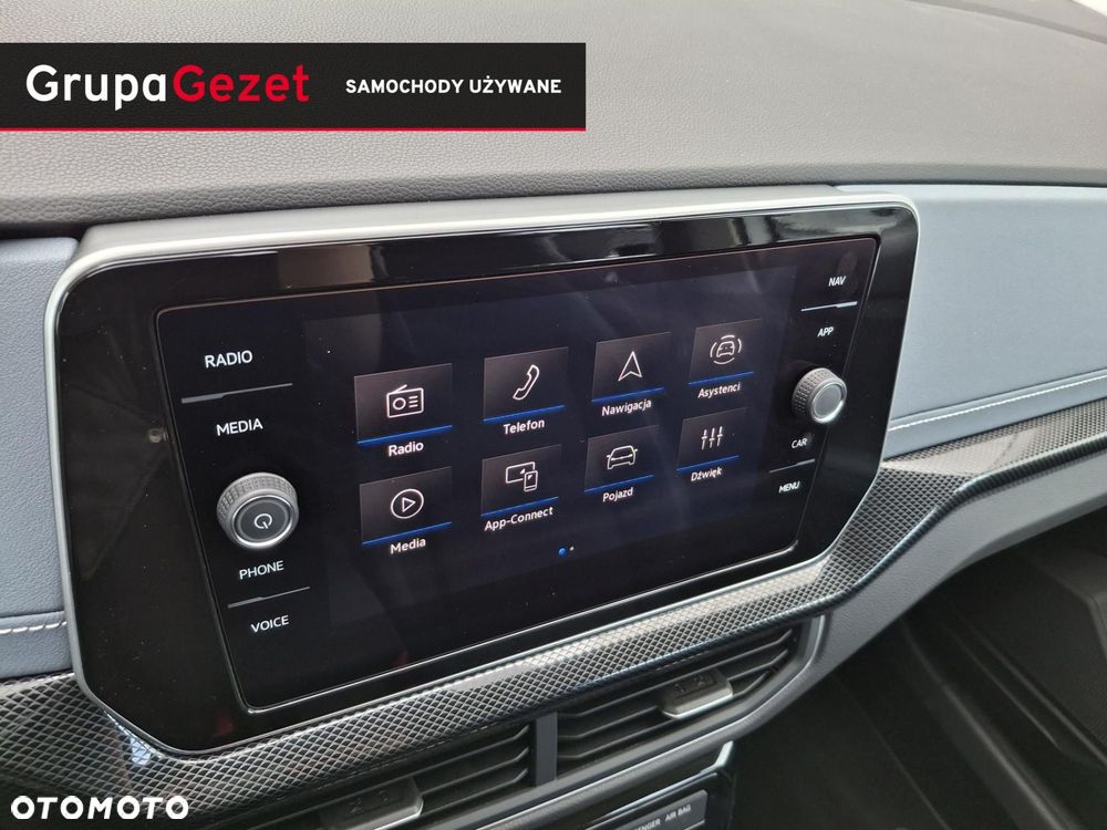 Volkswagen T-Cross - 12
