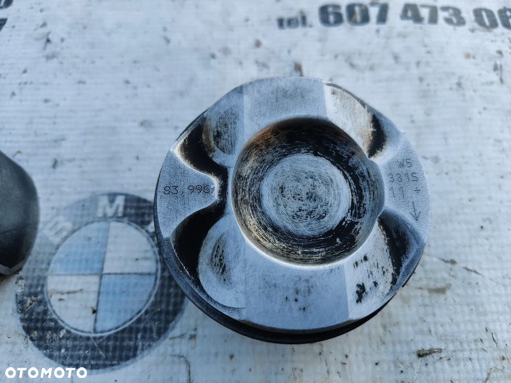 BMW E87 E90 E60 2.0i N43 Tłok 83,996 - 3