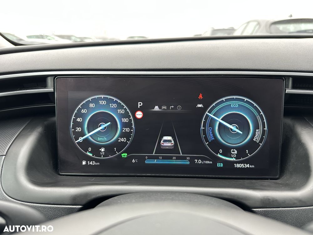 Hyundai Tucson 1.6 T-GDi HEV 2WD Select - 11