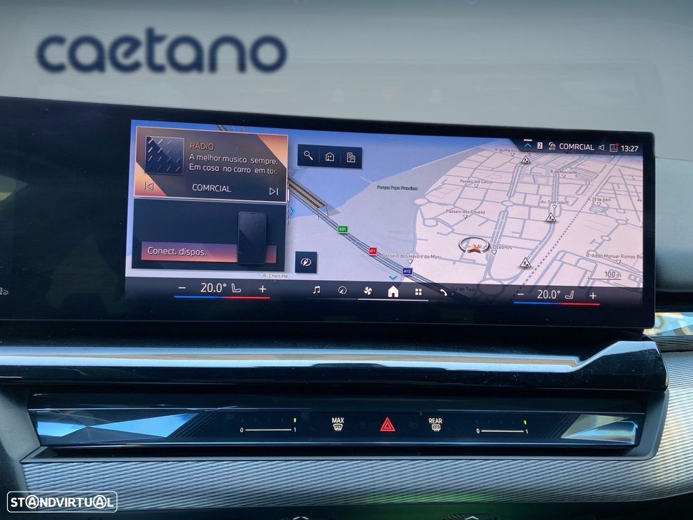 BMW 520 d Pack Desportivo M - 8