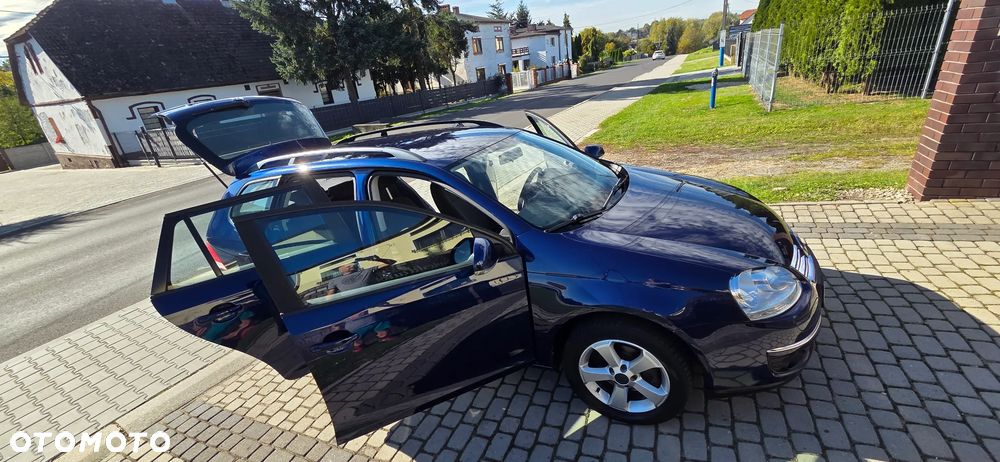 Volkswagen Golf - 5