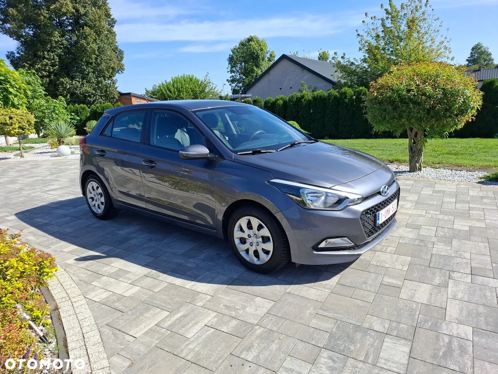 Hyundai i20 1.2 Fresh - 17