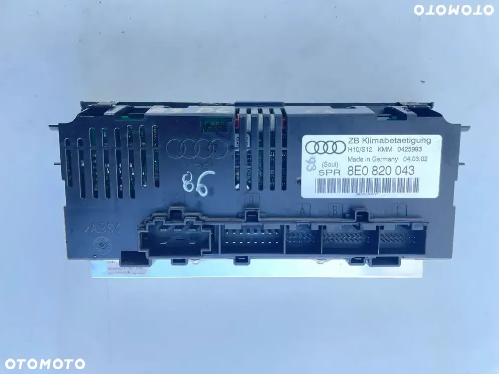 PANEL KLIMATYZACJI AUDI A4 B6 8E0820043 - 3