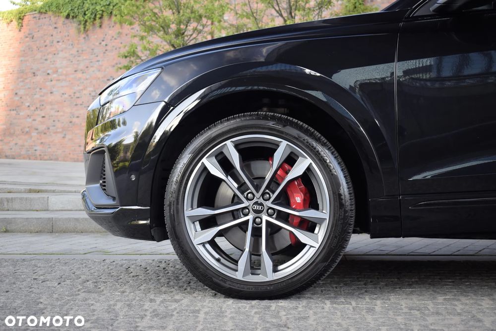 Audi SQ8 - 10
