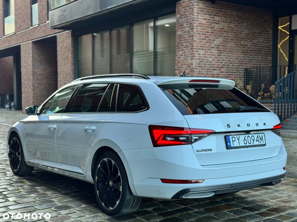 Skoda Superb 2.0 TDI SCR Sportline DSG - 11