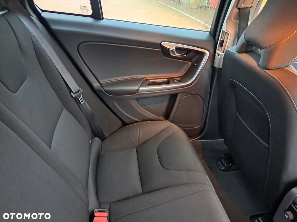 Volvo V60 - 6