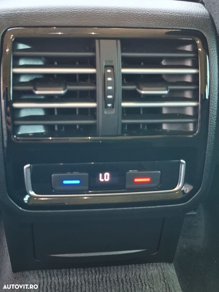 Volkswagen Passat Variant 2.0 TDI DSG Comfortline - 10