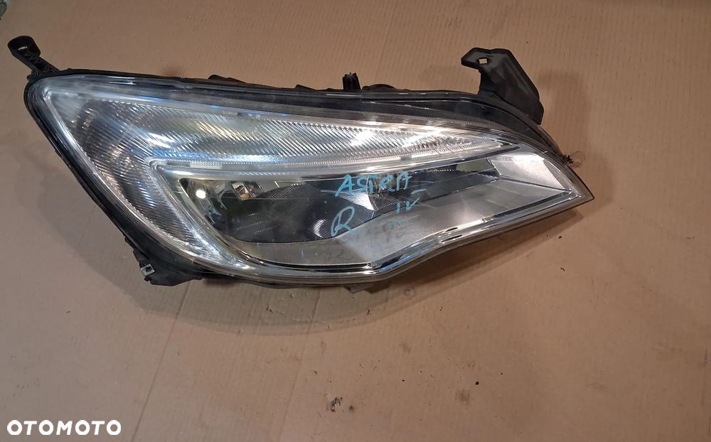 Lampa przód OPEL ASTRA IV J prawa lewa 1EG010011-01   1EG010011-02 - 3