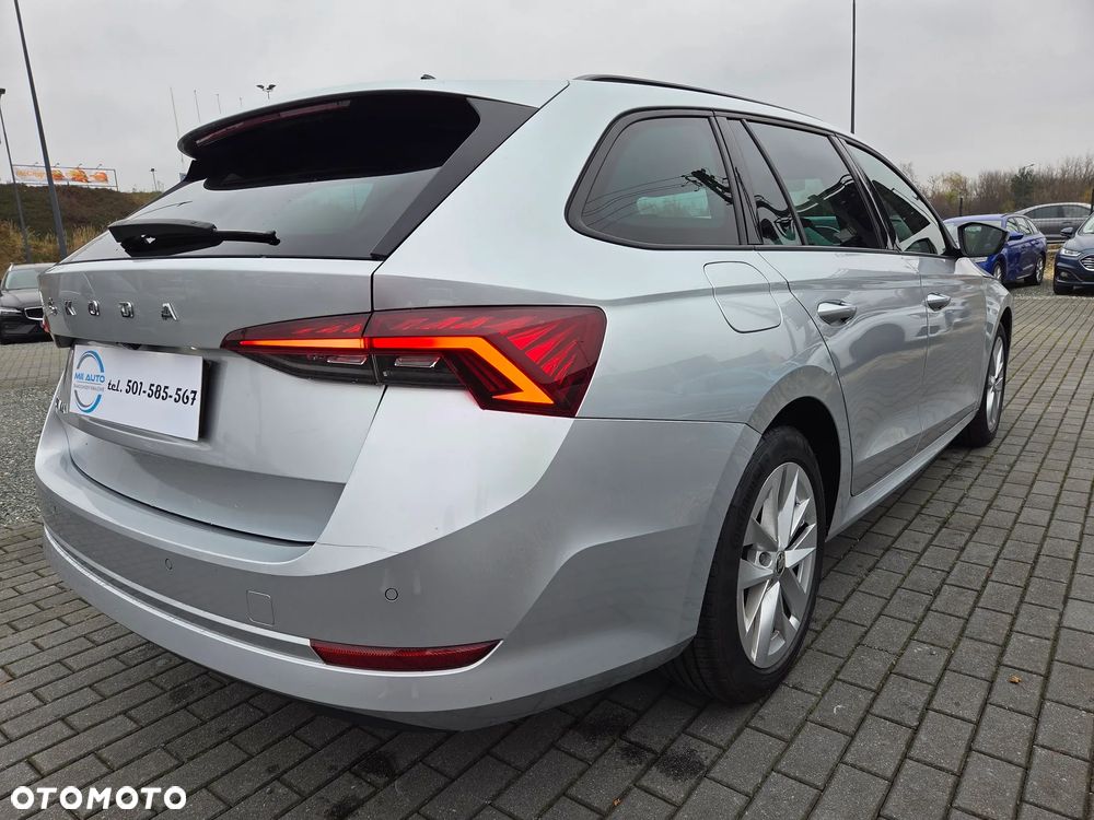 Skoda Octavia 1.5 TSI ACT Ambition - 8