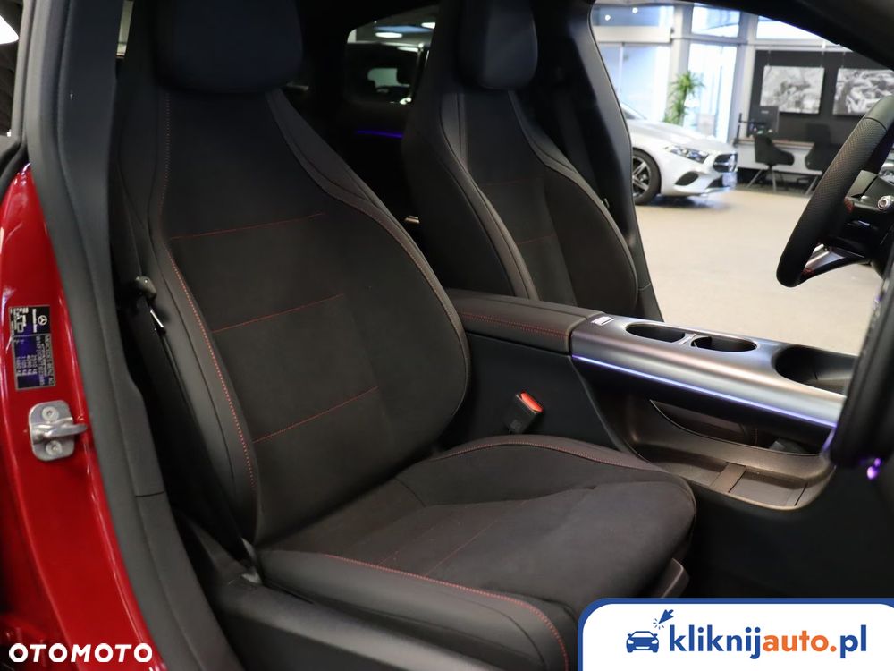 Mercedes-Benz CLA 200 AMG Line 7G-DCT - 7