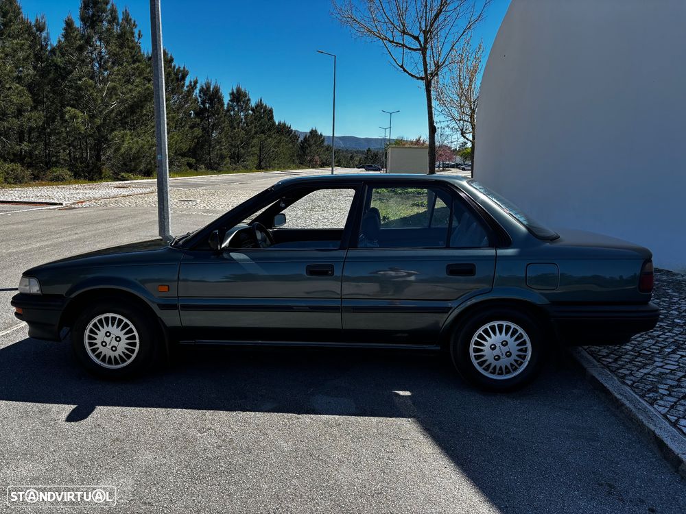 Toyota Corolla Sedan 1.3 XL 12V - 22