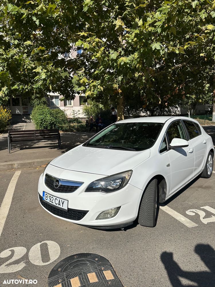 Opel Astra - 1